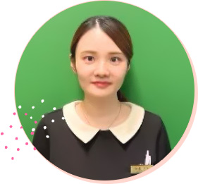 スタッフ01